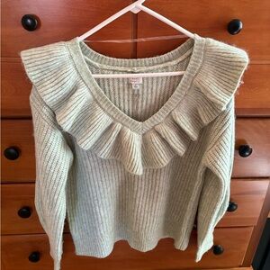 V neck ruffle sweater